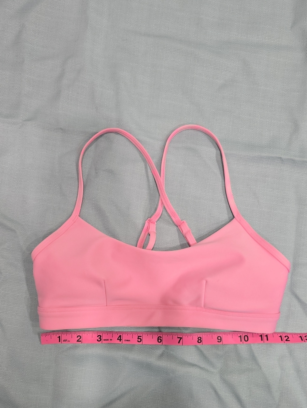Alo Yoga Airlift Intrigue Bra - Candy Heart Pink - Picture 4 of 11